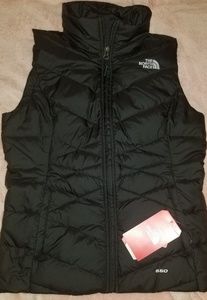 the north face women's vests